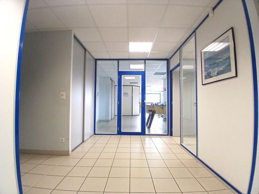 Office in Aigues-Mortes, Gard