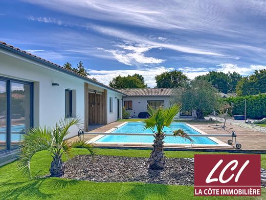 Villa in Gujan-Mestras, Gironde