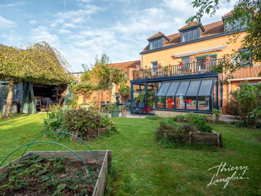 Luxury home in Baisieux, North