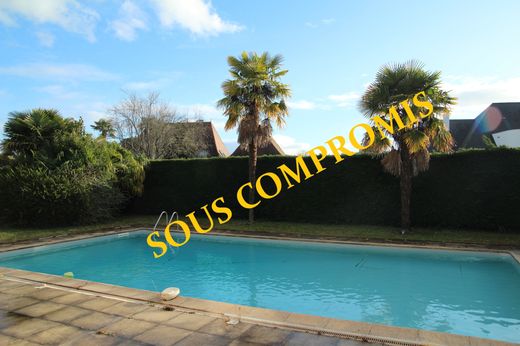 Luxury home in Idron, Pyrénées-Atlantiques
