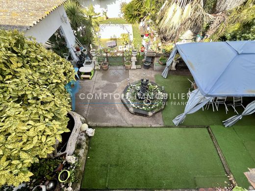 ‏בתי יוקרה ב  Agde, Hérault