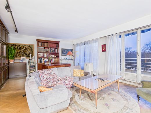 Apartment in Fontenay-sous-Bois, Val-de-Marne