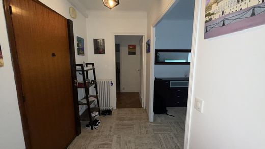 Apartment / Etagenwohnung in Beaulieu-sur-Mer, Alpes-Maritimes