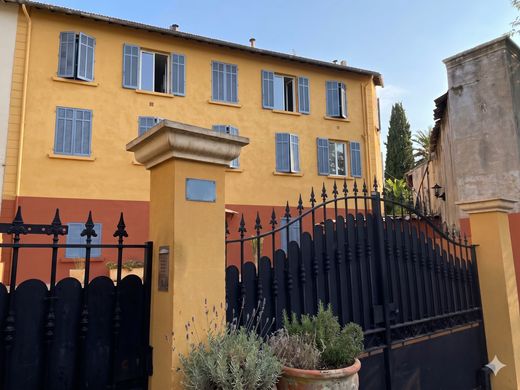 Casa di lusso a Tolone, Var
