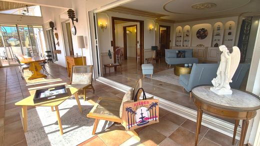 Apartment in Carqueiranne, Var