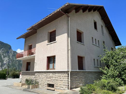 Luxus-Haus in Saint-Julien-Mont-Denis, Savoy