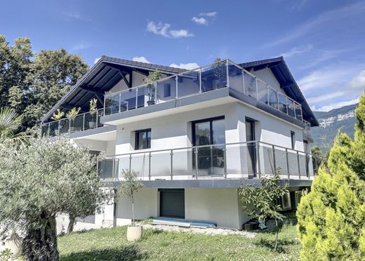 Appartement in Drumettaz, Savoy