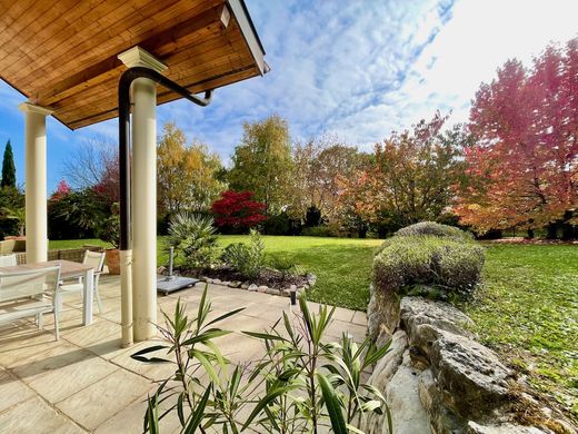 Βίλα σε Divonne-les-Bains, Ain