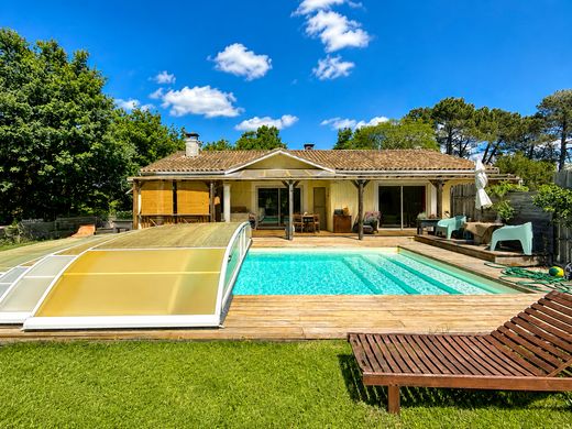 Maison de luxe à Belin-Béliet, Gironde
