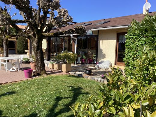 Casa de luxo - Carignan-de-Bordeaux, Gironda