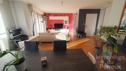 Apartment / Etagenwohnung in Le Perreux-sur-Marne, Val-de-Marne