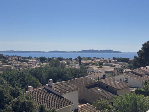 Apartment in Carqueiranne, Var