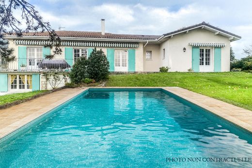 Luxe woning in Saint-Palais-sur-Mer, Charente-Maritime