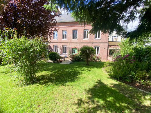 Luxury home in Yvetot, Seine-Maritime