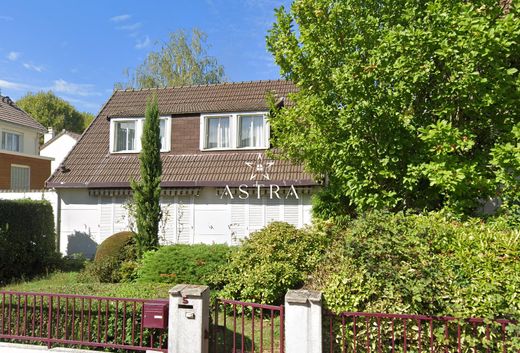 Luxury home in Antony, Hauts-de-Seine