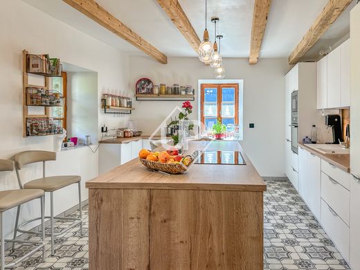 Maison de luxe à Le Petit-Bornand-les-Glières, Haute-Savoie