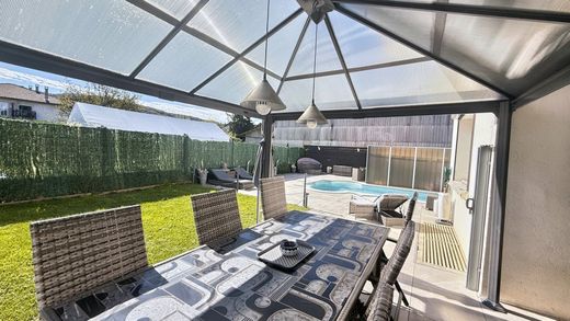 ﺷﻘﺔ ﻓﻲ Thonon-les-Bains, Haute-Savoie