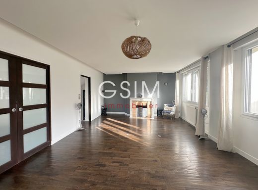 Luxus-Haus in Marnes-la-Coquette, Hauts-de-Seine