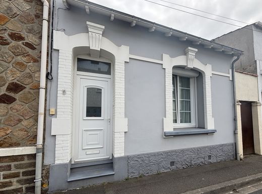 Luxus-Haus in Les Sables-d'Olonne, Vendée