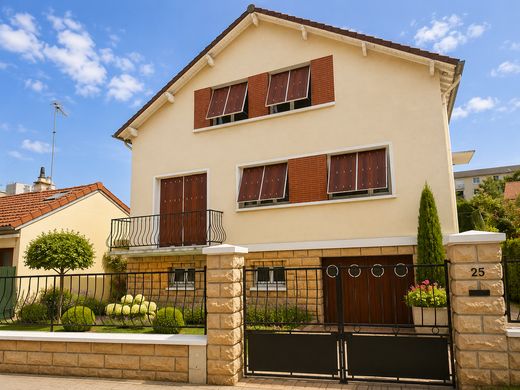 Luxury home in Antony, Hauts-de-Seine