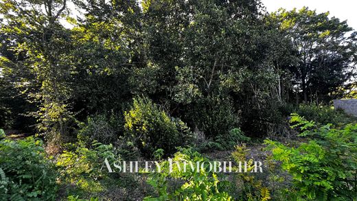 Grond in Nieul-sur-Mer, Charente-Maritime