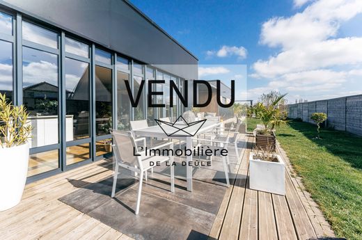 Luxus-Haus in Annoeullin, Nord