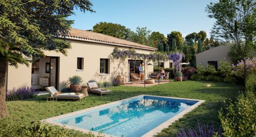 Villa en Saint-Cannat, Bocas del Ródano