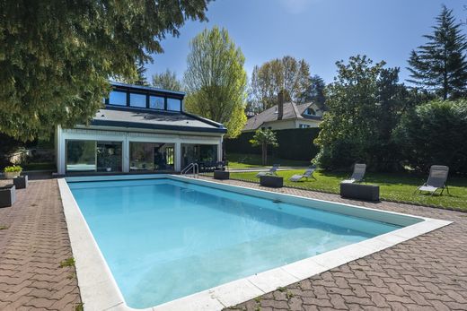 Luxury home in Bougival, Yvelines