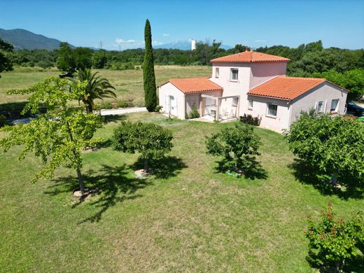Villa in Sant Andreu de Sureda, Pyrénées-Orientales