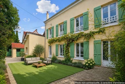 Maison de luxe à Bougival, Yvelines