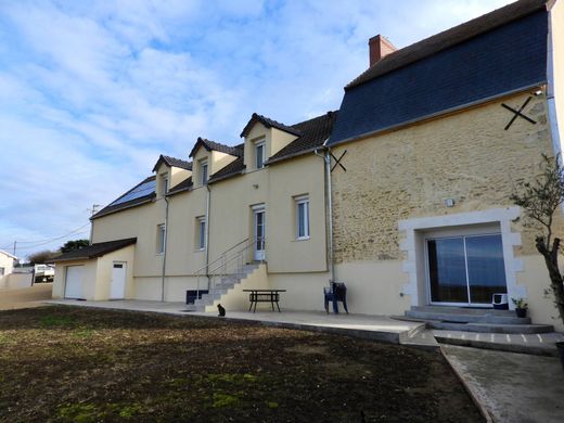 Sermoise-sur-Loire, Nièvreの高級住宅