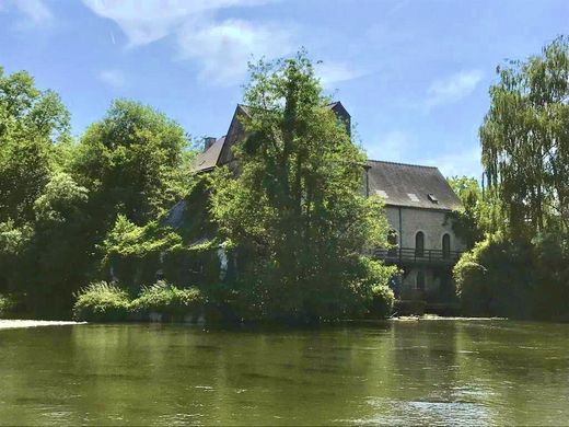 Luxe woning in Noyen-sur-Sarthe, Sarthe