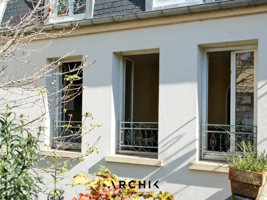 Luxury home in Pantin, Seine-Saint-Denis