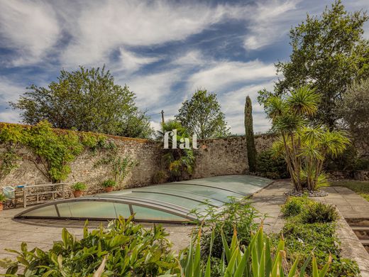 Luxury home in Aigrefeuille-sur-Maine, Loire-Atlantique