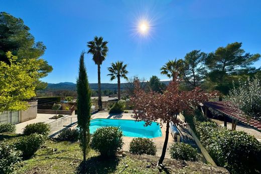 Luxus-Haus in Tourrettes, Var