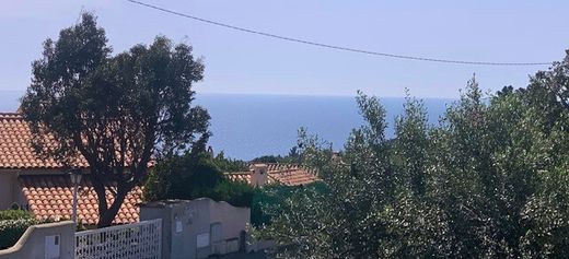 Πολυτελή κατοικία σε Roquebrune-sur-Argens, Var