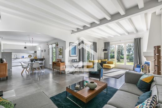 Luksusowy dom w Saint-Aubin-de-Médoc, Gironde