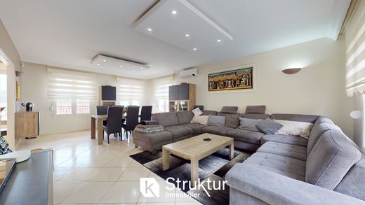 Luxury home in Fameck, Moselle