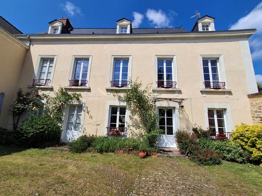 Luksusowy dom w Château-Gontier, Mayenne