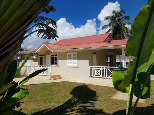 빌라 / Baie-Mahault, Guadeloupe
