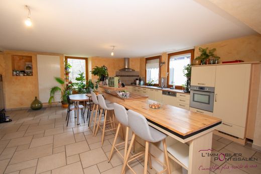 Luxe woning in Labergement-Sainte-Marie, Doubs