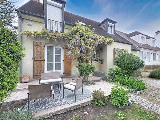 Luxury home in Groslay, Val d'Oise