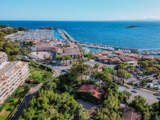 Villa in Saint-Raphaël, Var