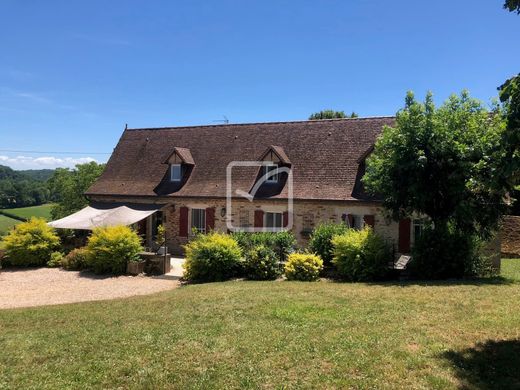 Luxury home in Miers, Lot