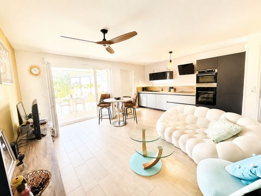 Appartement à La Londe-les-Maures, Var
