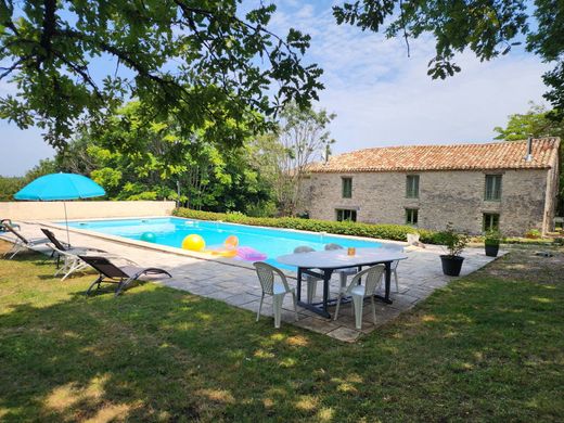 Maison de luxe à Lauzerte, Tarn-et-Garonne