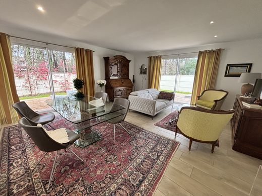 Luxury home in Gujan-Mestras, Gironde