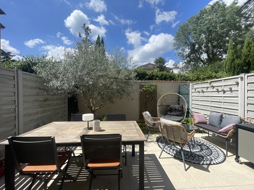 Duplex a Champagne-au-Mont-d'Or, Rhône