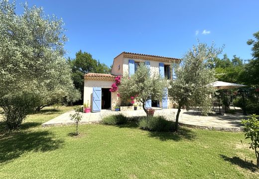 Villa in Châteaudouble, Var