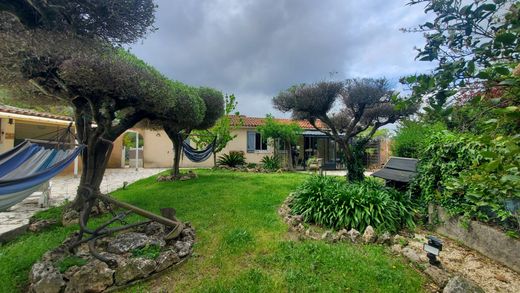 Villa in Tanneron, Var